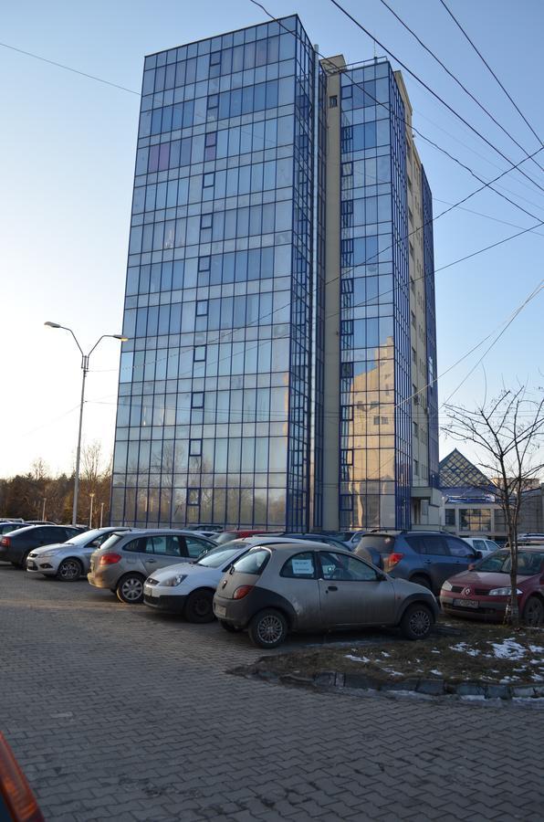Apartament In Regim Hotelier Bacău Exterior foto